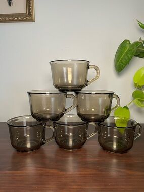 Set of 6 vintage Arcoroc France smoked glass cup with a handle. Circa 1970.